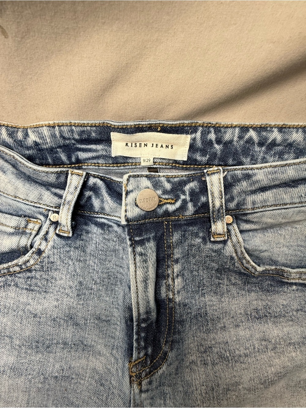Risen High-Rise Distressed Jeans in Light Blue Wash - Picture 3 of 12